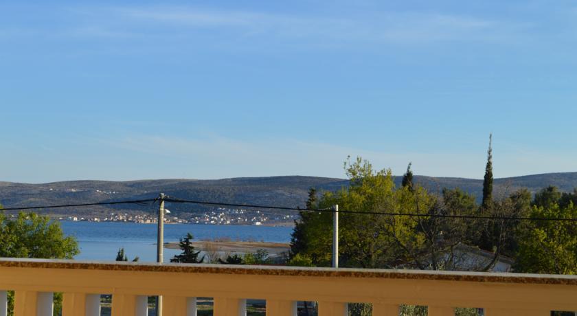 Apartments Zdenka Starigrad Paklenica Kamer foto