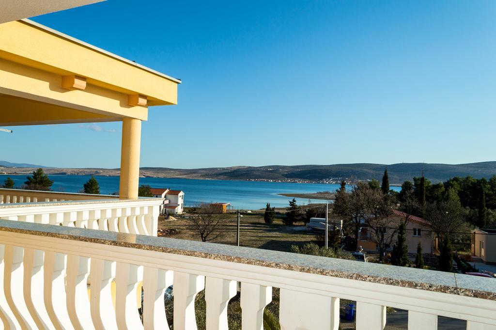 Apartments Zdenka Starigrad Paklenica Buitenkant foto